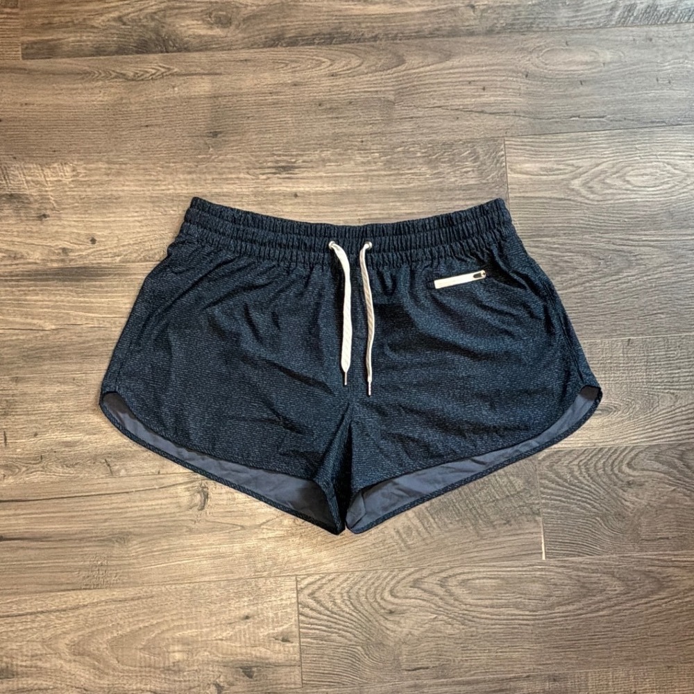 Vuori Clementine Shorts Womens XL Charcoal Gray Space Dye Athletic Running